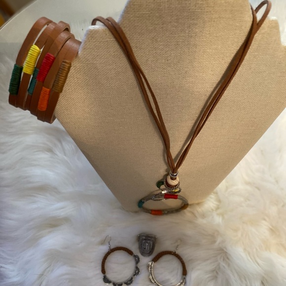 Beautiful set - Picture 2 of 3